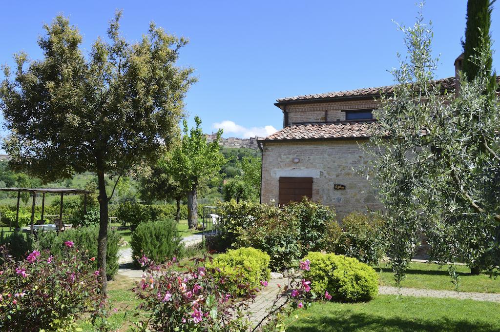 Vila Il Palazzo Dei Diavoli Montepulciano Stazione Pokoj fotografie